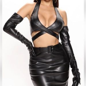 Fashion nova leather set